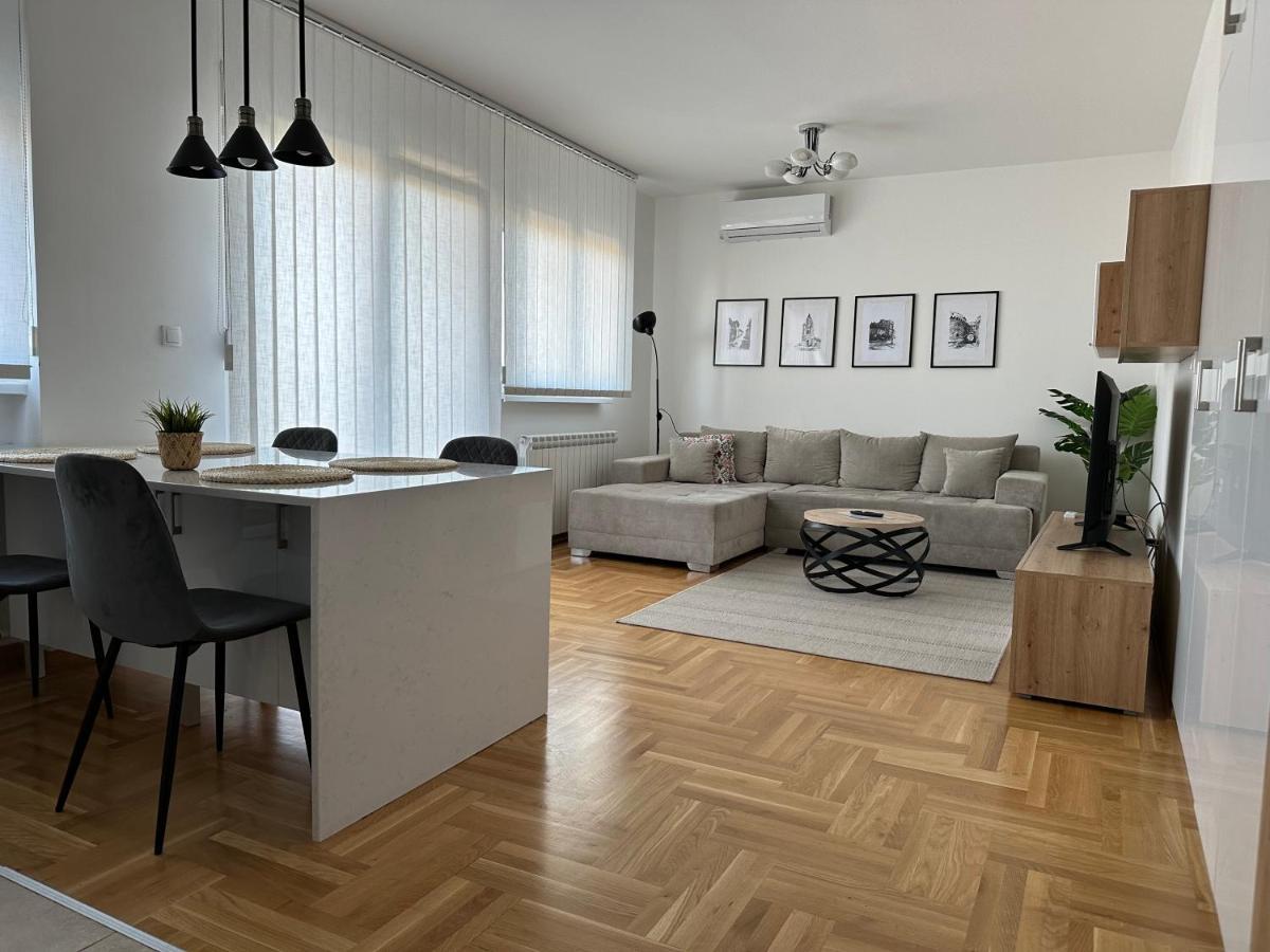 Apartment Aura Belgrad Exteriör bild